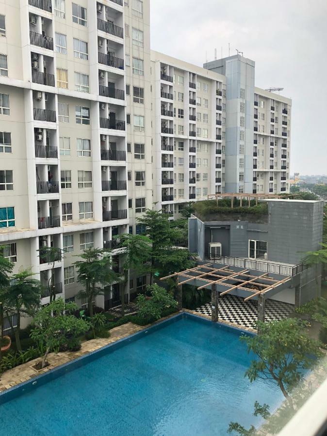 Scientia Residences By Taslim Gading Serpong Exterior photo